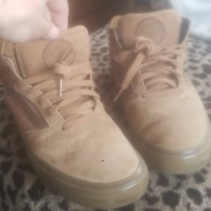 Van's kyle Crockett 10.5